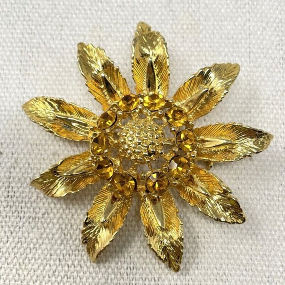 Flower Brooch MCM‎ Daisy Gold-Tone Vintage Mid Century 2" Classic Statement